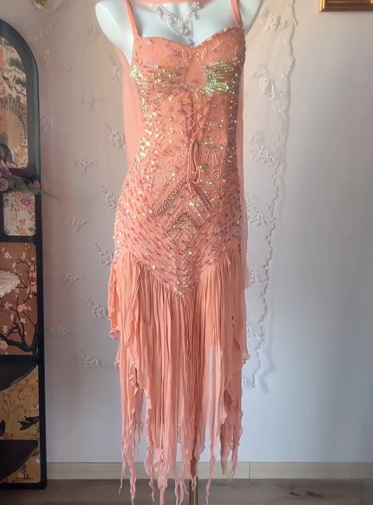 Robe de soirée fourreau courte à bretelles spaghetti, couleur pêche, en mousseline de soie et perles, ED02401