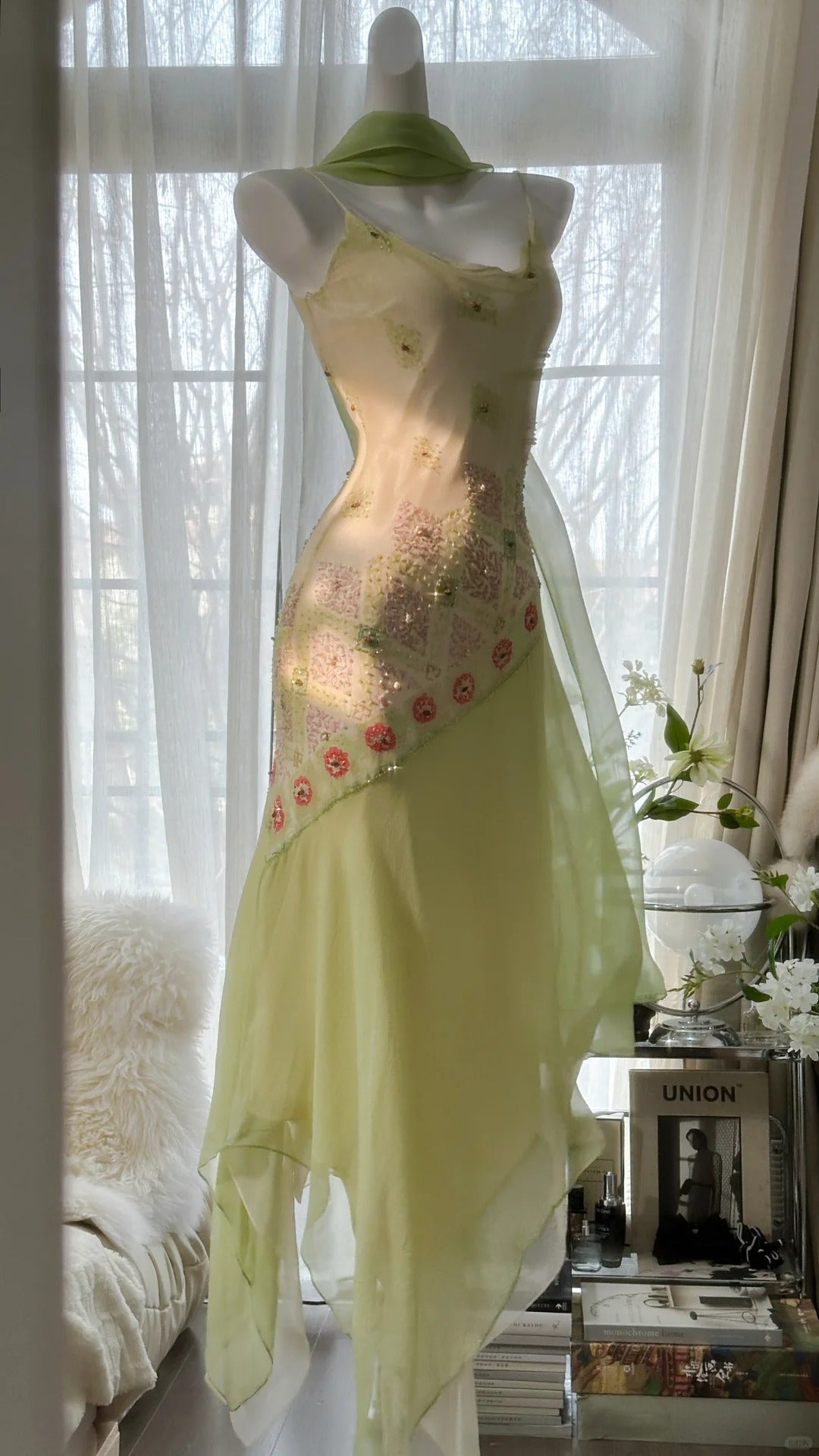 Robe de soirée vintage verte à bretelles spaghetti, fourreau en mousseline de soie et perles, robe de bal courte ED02406