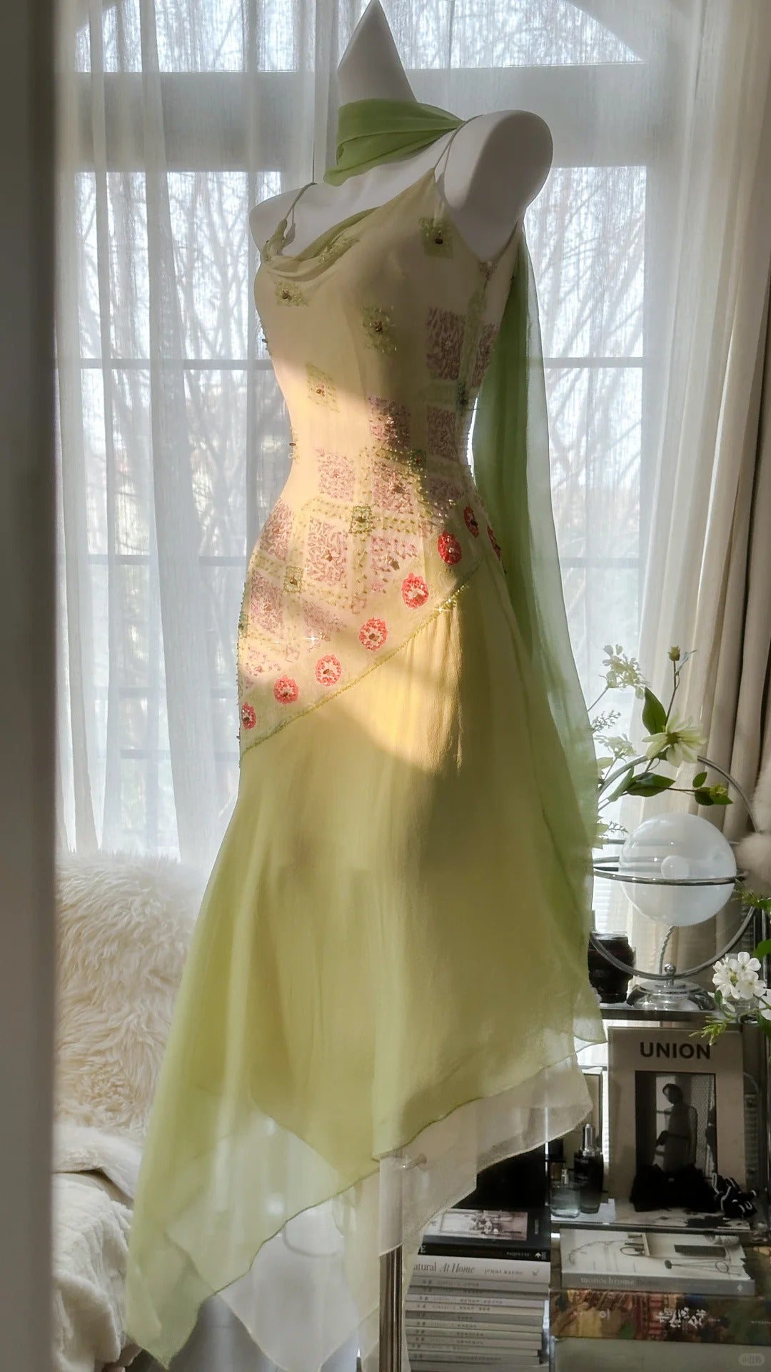 Robe de soirée vintage verte à bretelles spaghetti, fourreau en mousseline de soie et perles, robe de bal courte ED02406