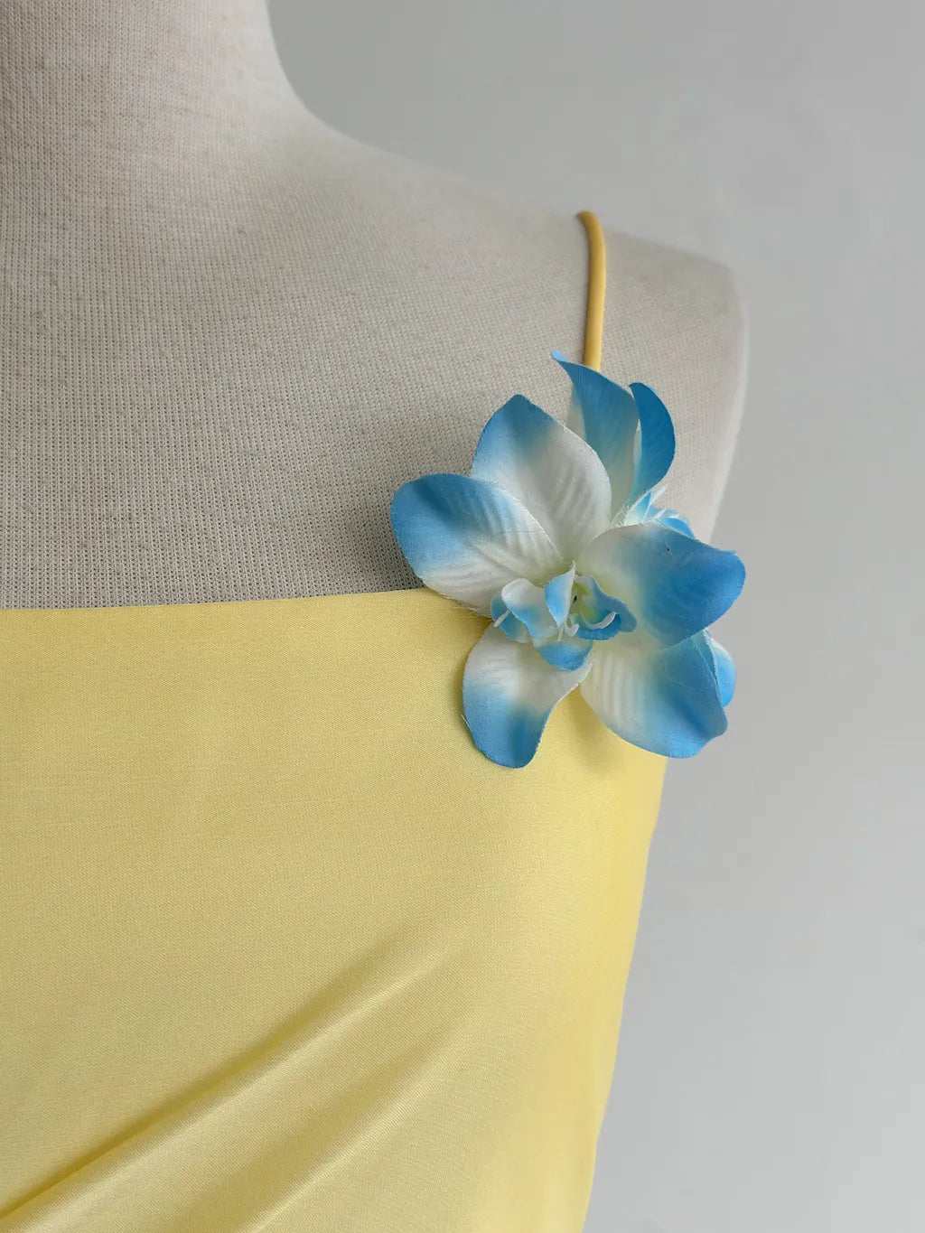 Märchenhafte Buttergelbe Spaghettiträger-Etuikleid aus Chiffon mit langen Ballkleidern im Vintage-Stil ED02416