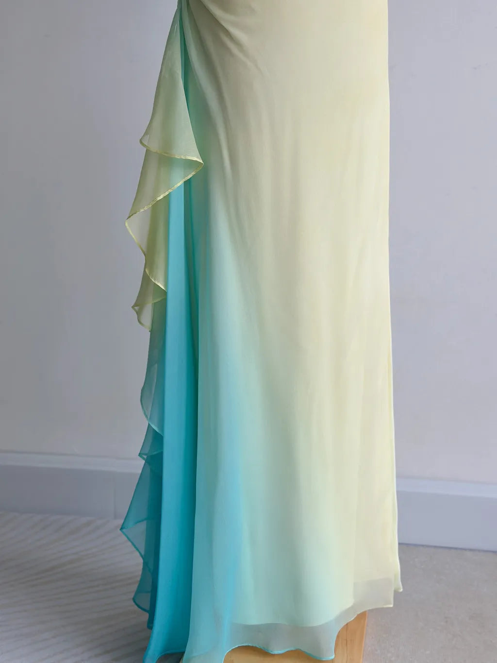 Robe de soirée vintage en mousseline de soie, robe fourreau à bretelles spaghetti, couleur jaune beurre de conte de fées, ED02416