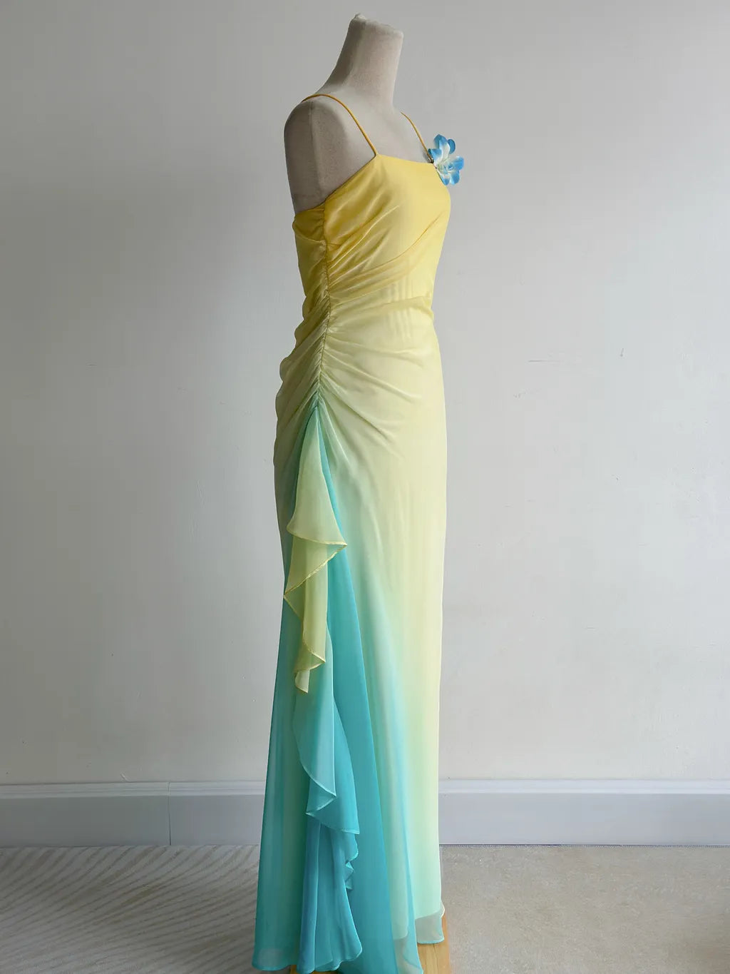 Robe de soirée vintage en mousseline de soie, robe fourreau à bretelles spaghetti, couleur jaune beurre de conte de fées, ED02416