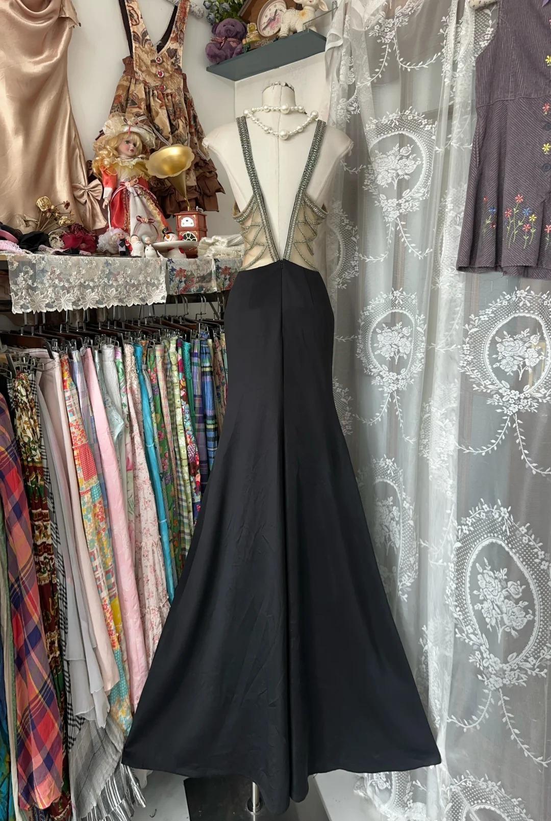 Robe de soirée longue noire glamour en mousseline de soie, dos nu, ED02420