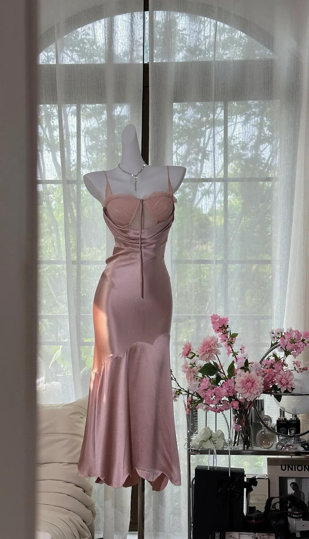 Robe de soirée fourreau en satin rose blush à bretelles spaghetti, élégante, ED02422