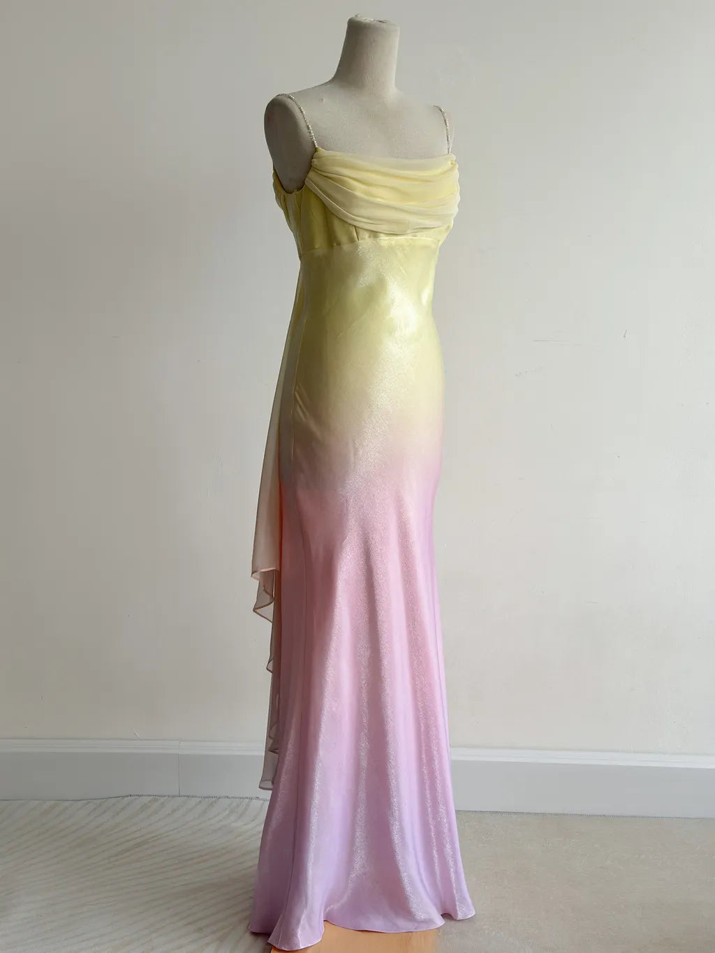 Robe de soirée sirène en satin à bretelles spaghetti, style conte de fées, dégradé jaune et rose, style vintage, ED02426