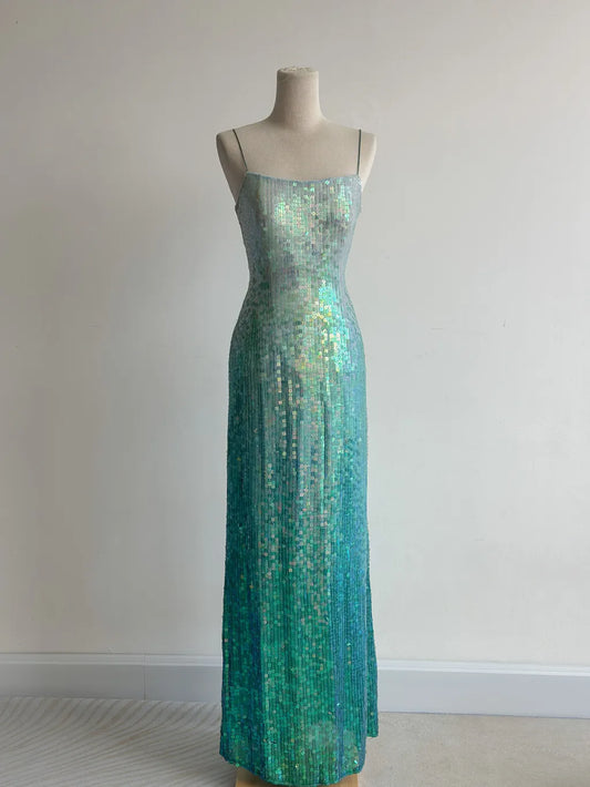 Superbe robe de bal dos nu à bretelles spaghetti et paillettes, couleur jade dégradée, ED02427
