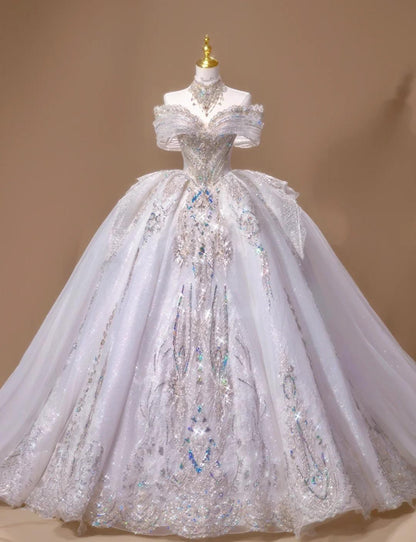 Superbe robe de mariée trapèze en tulle à épaules dénudées et traîne perlée ED02434