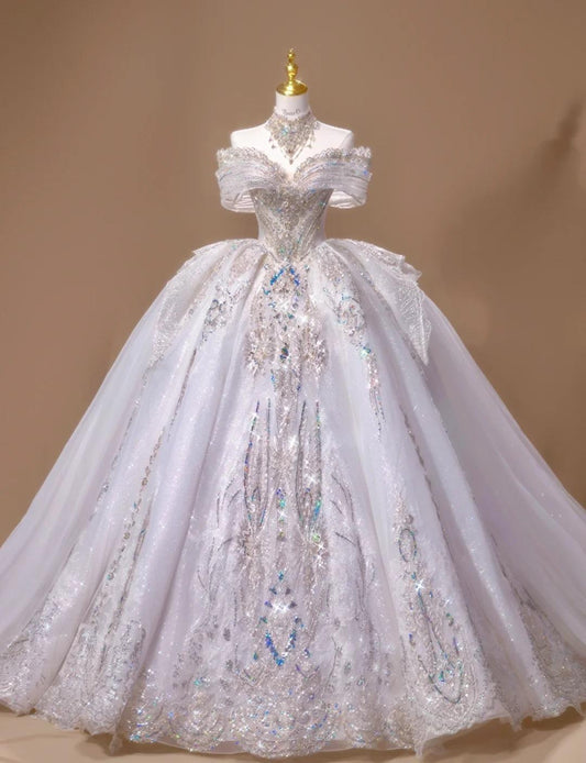 Superbe robe de mariée trapèze en tulle à épaules dénudées et traîne perlée ED02434