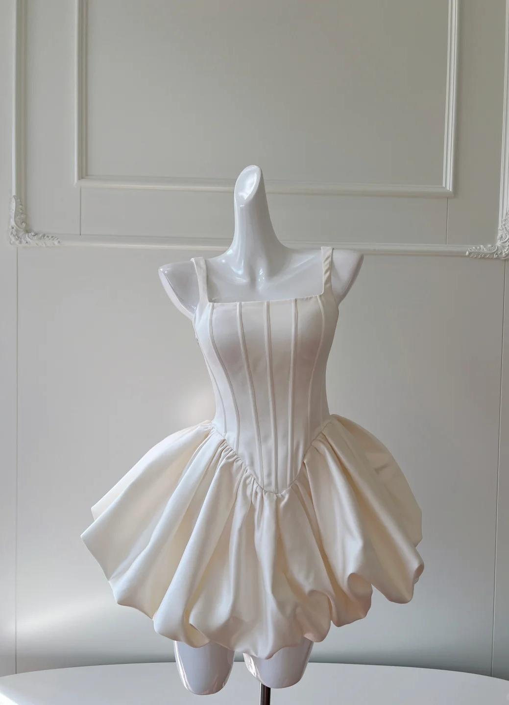 Robe de bal courte en satin blanc crème, col carré, coupe trapèze, robe de soirée ED02438