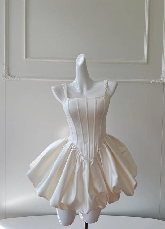 Robe de bal courte en satin blanc crème, col carré, coupe trapèze, robe de soirée ED02438