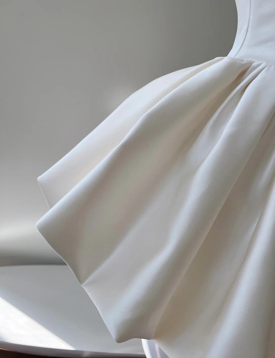 Robe de bal courte en satin blanc crème, col carré, coupe trapèze, robe de soirée ED02438