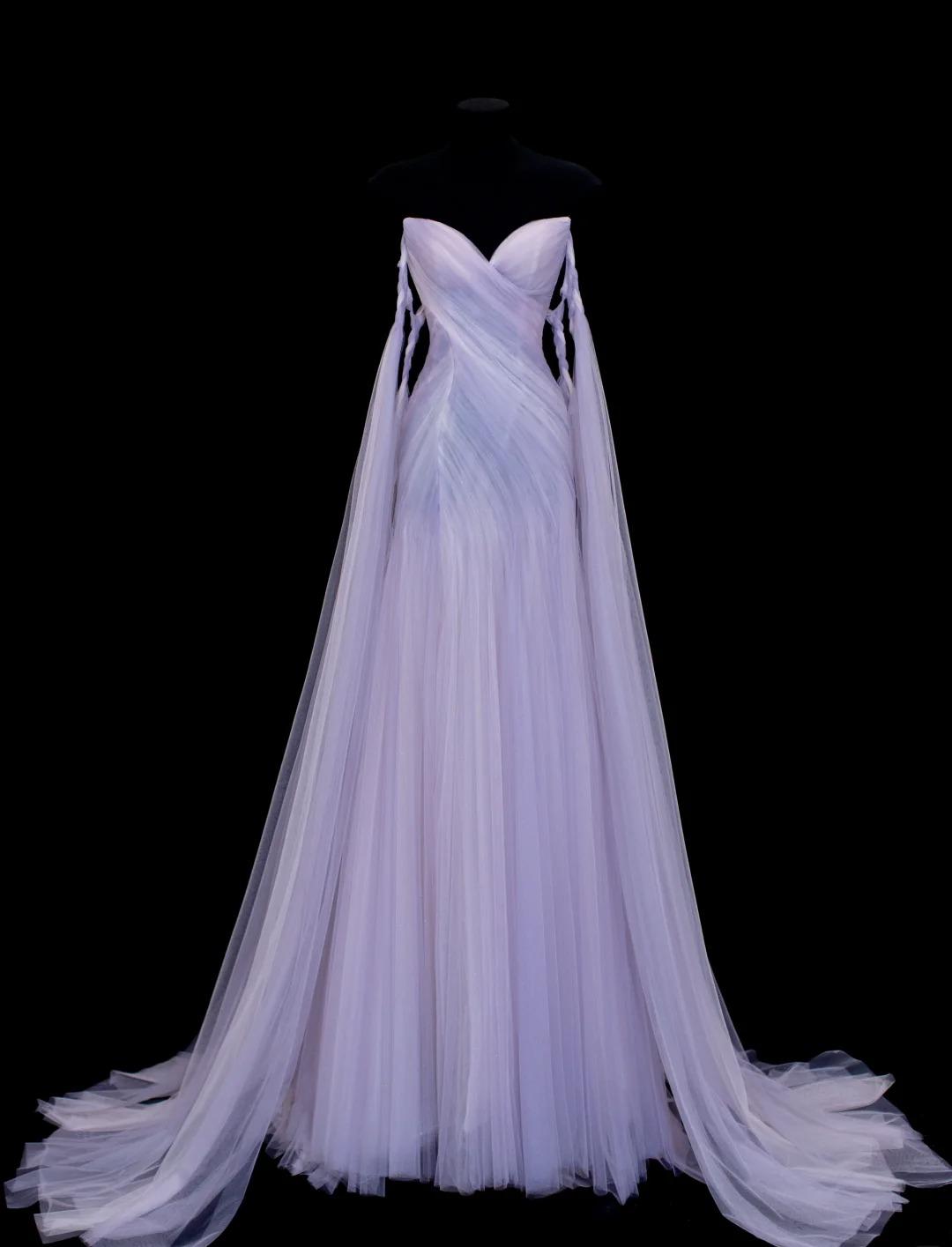 Elegantes lila trägerloses A-Linie Tüll langes Ballkleid formelle Abendkleider ED02470