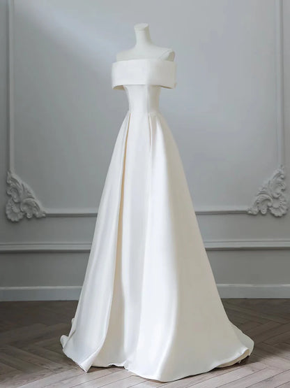Robe de bal longue en satin champagne clair, coupe trapèze, épaules dénudées, robe de soirée champagne clair ED025