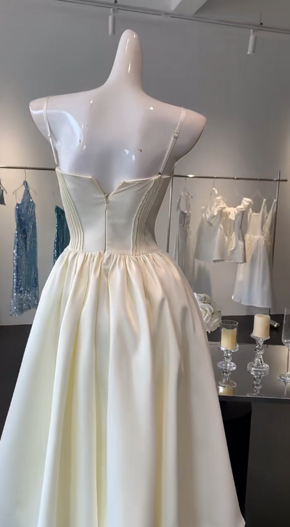 Robe de bal courte en satin à bretelles spaghetti, coupe trapèze, couleur crème douce, robe de soirée d'anniversaire, ED02521