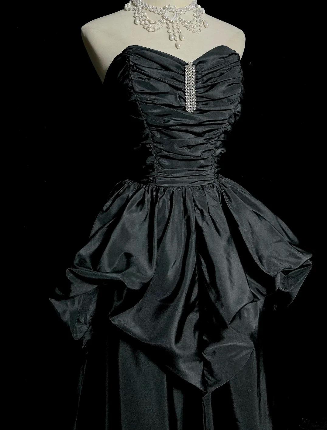 Glam Schwarzes Herzausschnitt A-Linie Taft Langes Ballkleid Elegante Abendkleider ED02550