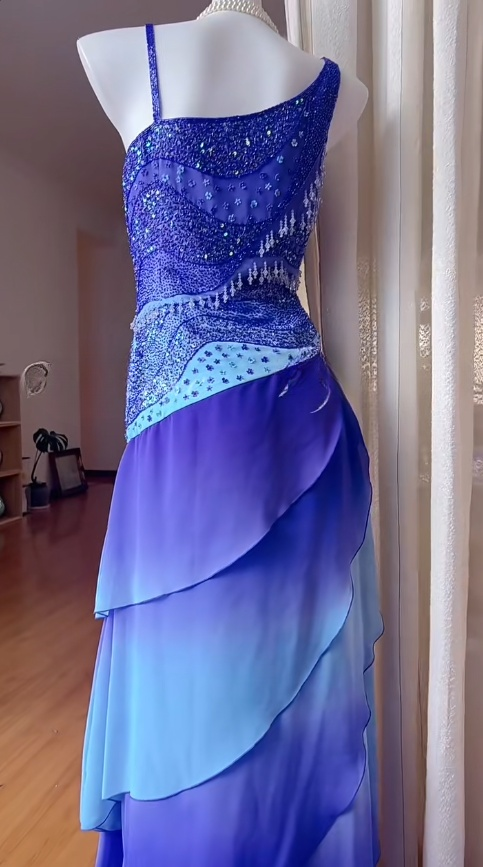 Superbe robe de bal longue en mousseline de soie à col asymétrique dégradé bleu, robe de soirée vintage ED02565