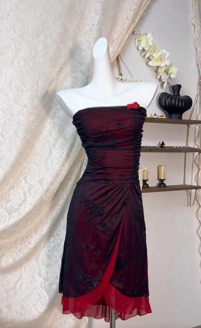Robe de bal courte moulante en mousseline noire élégante, sans bretelles, robe de soirée ED02580