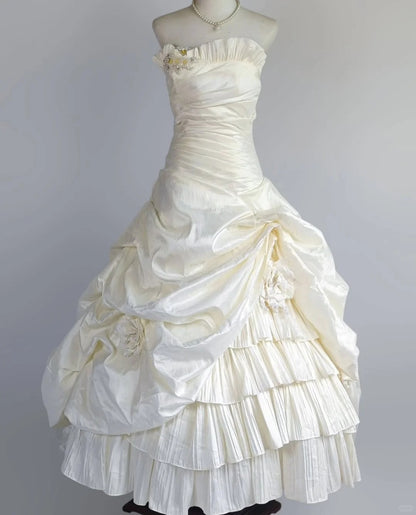Wunderschönes dunkelolivgrünes herzförmiger Ausschnitt A-Linie Satin Tüll Kurzes Ballkleid Homecoming-Kleid ED02575