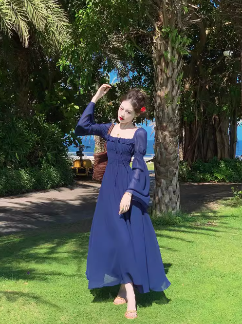 Französisches Retro-blaues Chiffon-Langes Kleid mit quadratischem Ausschnitt und Puffärmeln ED0258