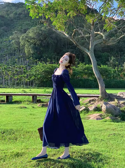 Französisches Retro-blaues Chiffon-Langes Kleid mit quadratischem Ausschnitt und Puffärmeln ED0258