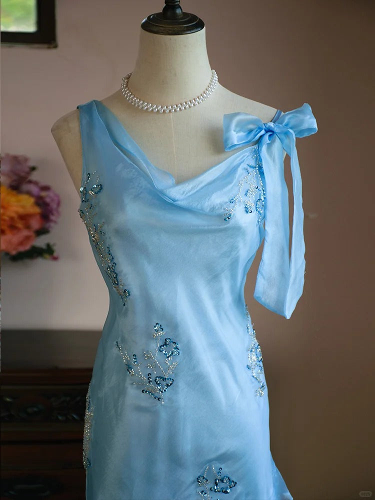 Robe de soirée courte et élégante en mousseline de soie, col asymétrique, bleu, avec perles, ED02591