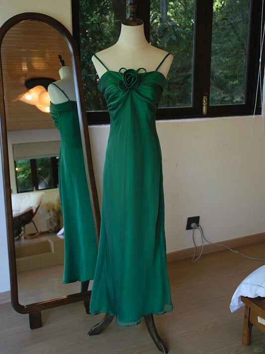 Superbe robe de bal fourreau en mousseline de soie verte à bretelles spaghetti, élégante robe de soirée ED02592