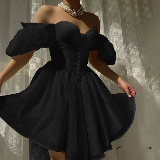 Wunderschönes dunkelolivgrünes herzförmiger Ausschnitt A-Linie Satin Tüll Kurzes Ballkleid Homecoming-Kleid ED02575