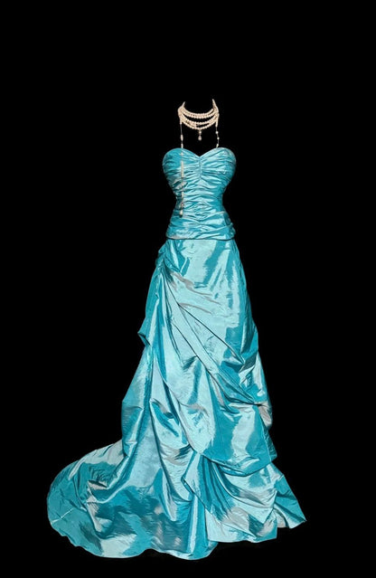 Wunderschönes dunkelolivgrünes herzförmiger Ausschnitt A-Linie Satin Tüll Kurzes Ballkleid Homecoming-Kleid ED02575