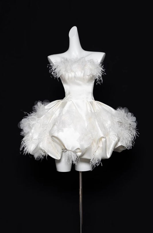 Wunderschönes dunkelolivgrünes herzförmiger Ausschnitt A-Linie Satin Tüll Kurzes Ballkleid Homecoming-Kleid ED02575