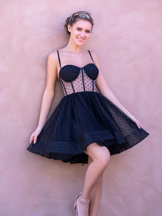 Wunderschönes dunkelolivgrünes herzförmiger Ausschnitt A-Linie Satin Tüll Kurzes Ballkleid Homecoming-Kleid ED02575