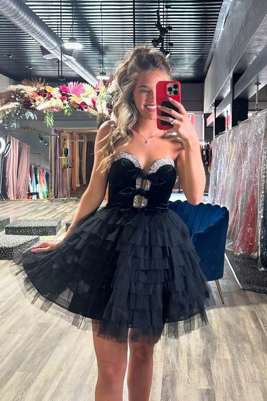 Elegant Black Sweetheart Neck A-Line Tulle Short Prom Dresses Homecoming Dress with Diamonds ED02652