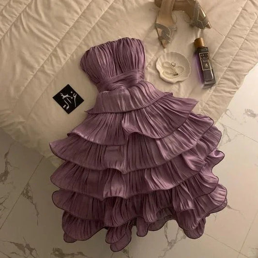 Wunderschönes dunkelolivgrünes herzförmiger Ausschnitt A-Linie Satin Tüll Kurzes Ballkleid Homecoming-Kleid ED02575
