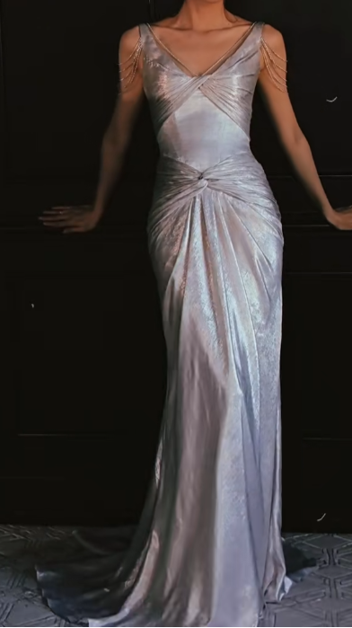 Classic Silver V-neck Sheath Satin Long Prom Dresses Formal Evening Gowns with Pleats ED02927