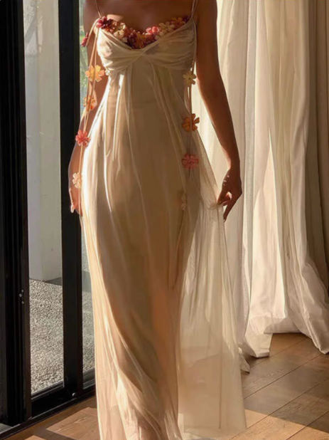 Hosenträgerkleid im französischen Stil mit dreidimensionalem Blumendesign ED0304