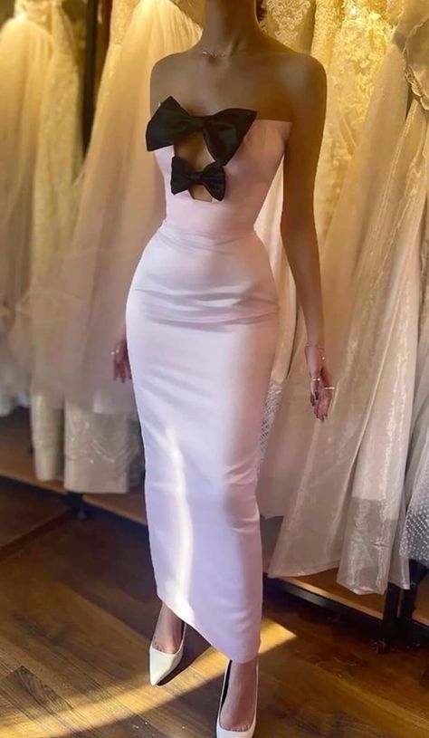 Wunderschönes dunkelolivgrünes herzförmiger Ausschnitt A-Linie Satin Tüll Kurzes Ballkleid Homecoming-Kleid ED02575
