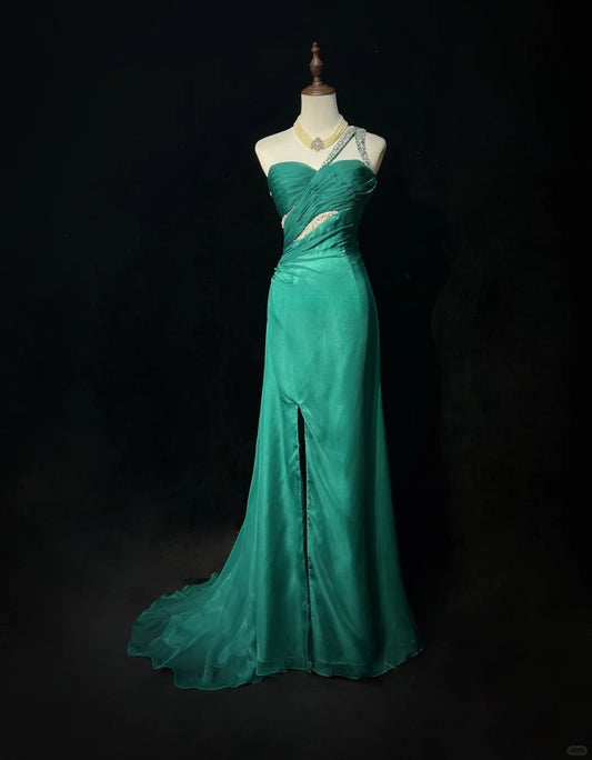 Wunderschönes dunkelolivgrünes herzförmiger Ausschnitt A-Linie Satin Tüll Kurzes Ballkleid Homecoming-Kleid ED02575