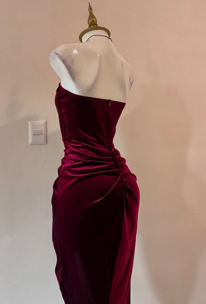 Elegant Burgundy Strapless Party Dress Bodycon Satin Short Evening Gowns Sexy Birthday Dresses