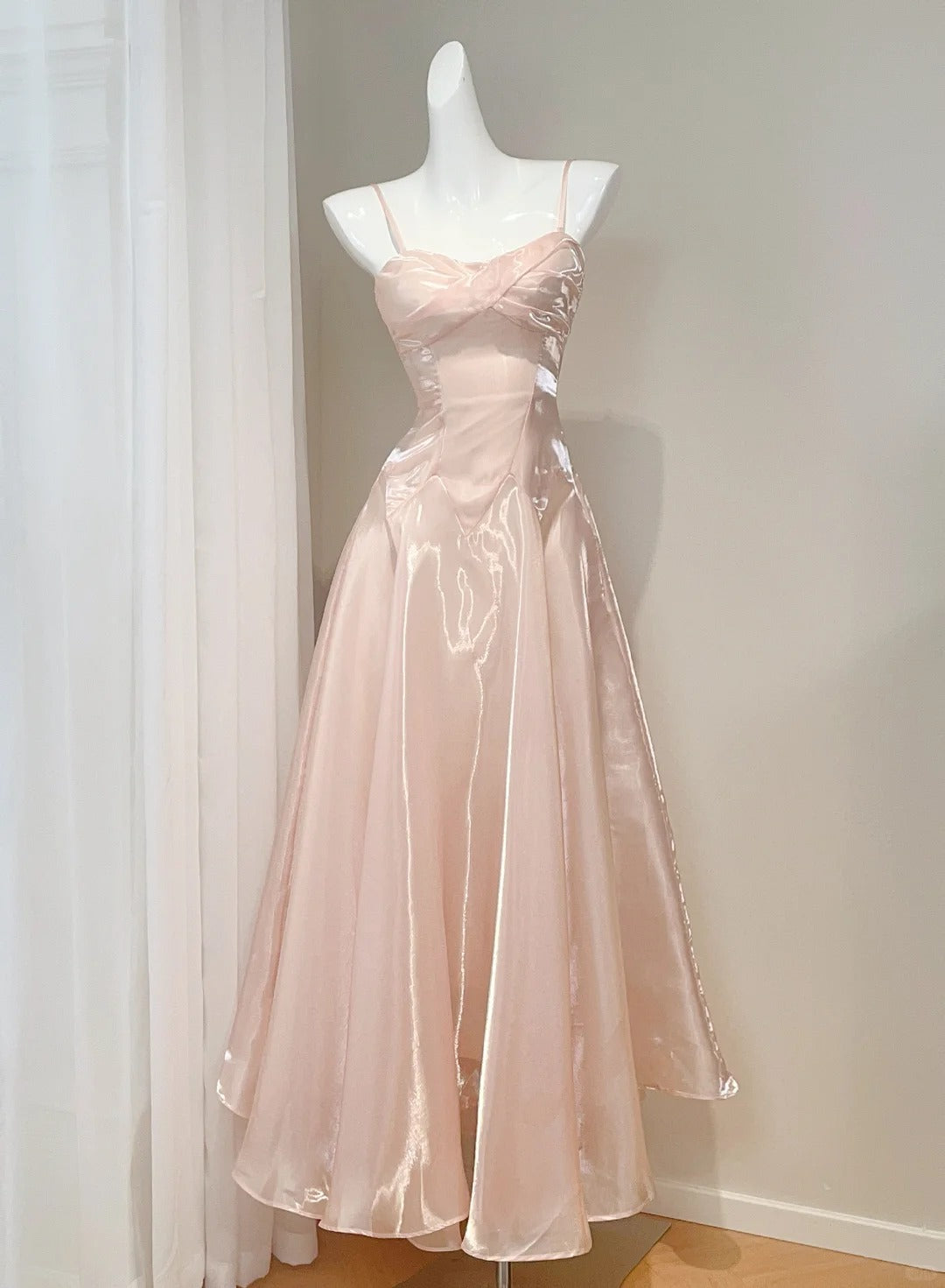 Wunderschönes dunkelolivgrünes herzförmiger Ausschnitt A-Linie Satin Tüll Kurzes Ballkleid Homecoming-Kleid ED02575