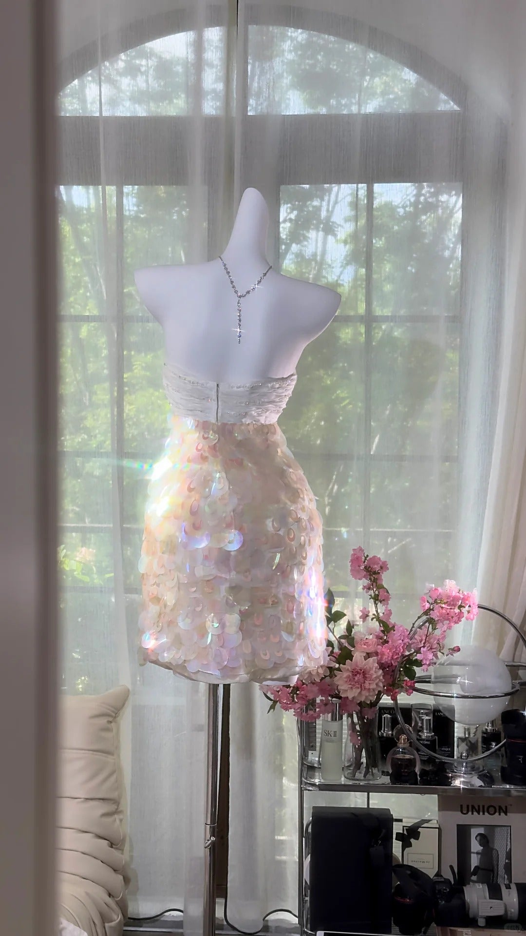 Gorgeous Strapless Sheath Sequin Short Evening Dress Vintage Homecoming Dress ED03322