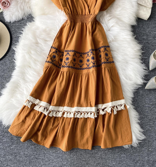 Süßes V-Ausschnitt Kurzes Kleid Modekleid ED0332