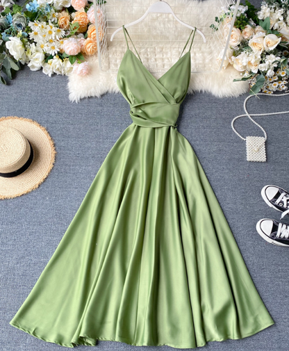 Einfarbiges rückenfreies Sling-Kleid mit hoher Taille ED0333