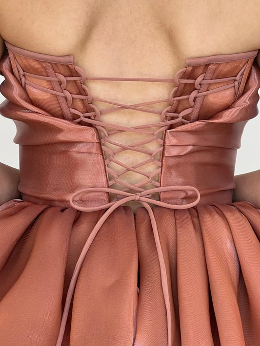 Wunderschönes dunkelolivgrünes herzförmiger Ausschnitt A-Linie Satin Tüll Kurzes Ballkleid Homecoming-Kleid ED02575