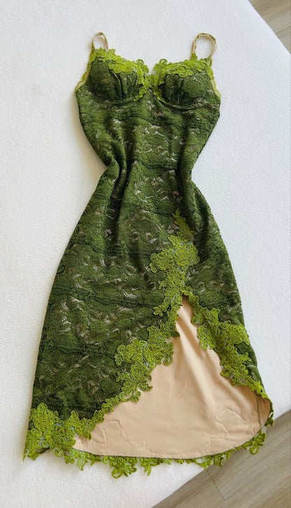 Wunderschönes dunkelolivgrünes herzförmiger Ausschnitt A-Linie Satin Tüll Kurzes Ballkleid Homecoming-Kleid ED02575