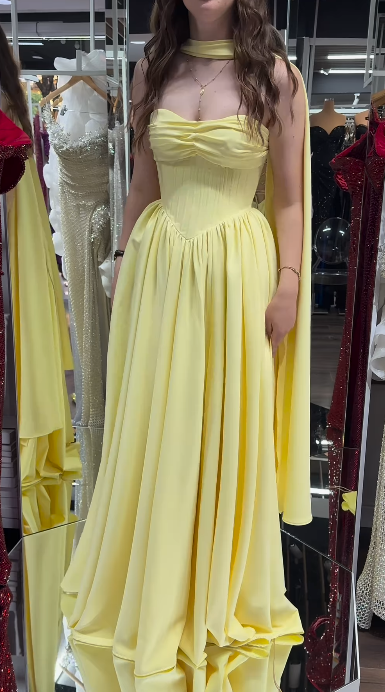 Wunderschönes dunkelolivgrünes herzförmiger Ausschnitt A-Linie Satin Tüll Kurzes Ballkleid Homecoming-Kleid ED02575