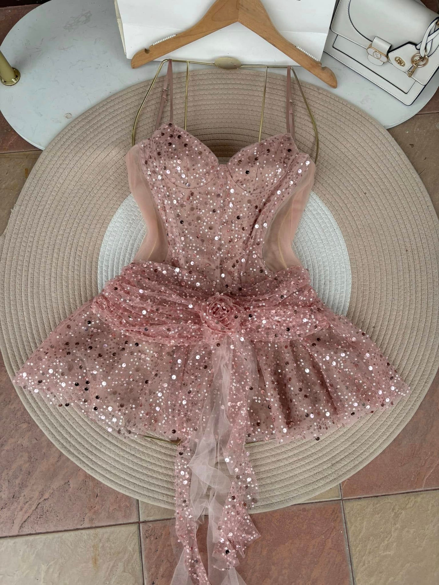 Sweet Pink Spaghetti Strap 16th Birthday Dress Glitter Sequin A-Line Homecoming Dresses ED03561