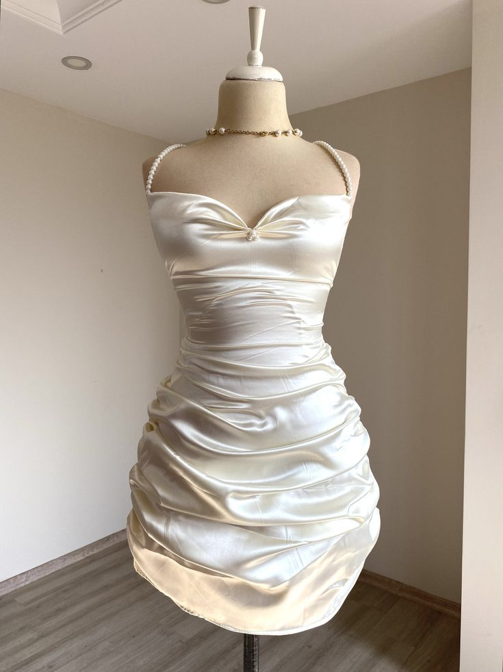 Spaghetti Strap Bodyocn Satin Short Party Outfit Fashion Birthday Dress Sexy Homecoming Dress ED03565