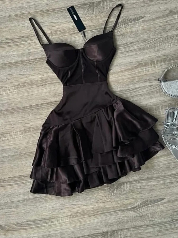 Wunderschönes dunkelolivgrünes herzförmiger Ausschnitt A-Linie Satin Tüll Kurzes Ballkleid Homecoming-Kleid ED02575
