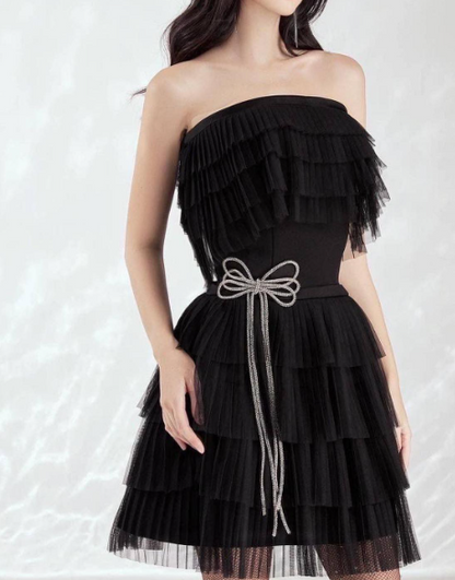 Wunderschönes dunkelolivgrünes herzförmiger Ausschnitt A-Linie Satin Tüll Kurzes Ballkleid Homecoming-Kleid ED02575