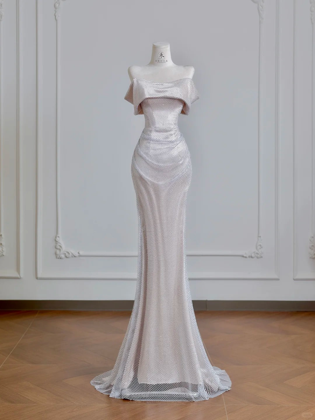 Superbe robe de soirée longue en satin fuchsia, style sirène, sans bretelles, ED02613