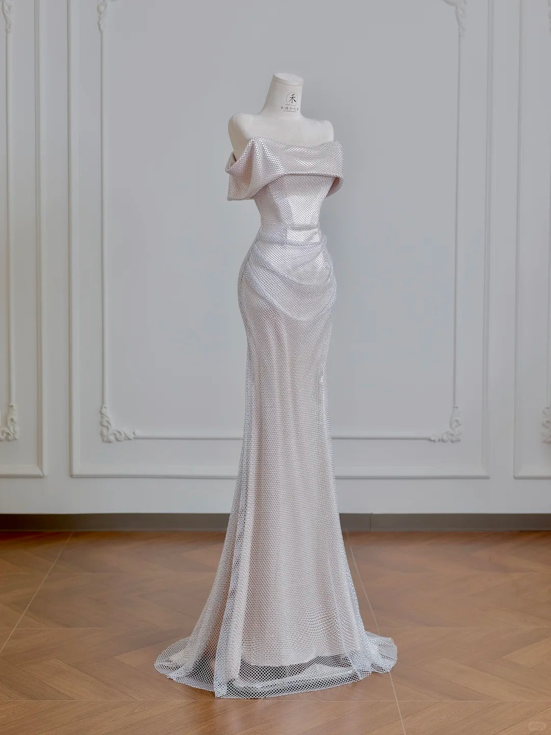 Superbe robe de soirée longue en satin fuchsia, style sirène, sans bretelles, ED02613